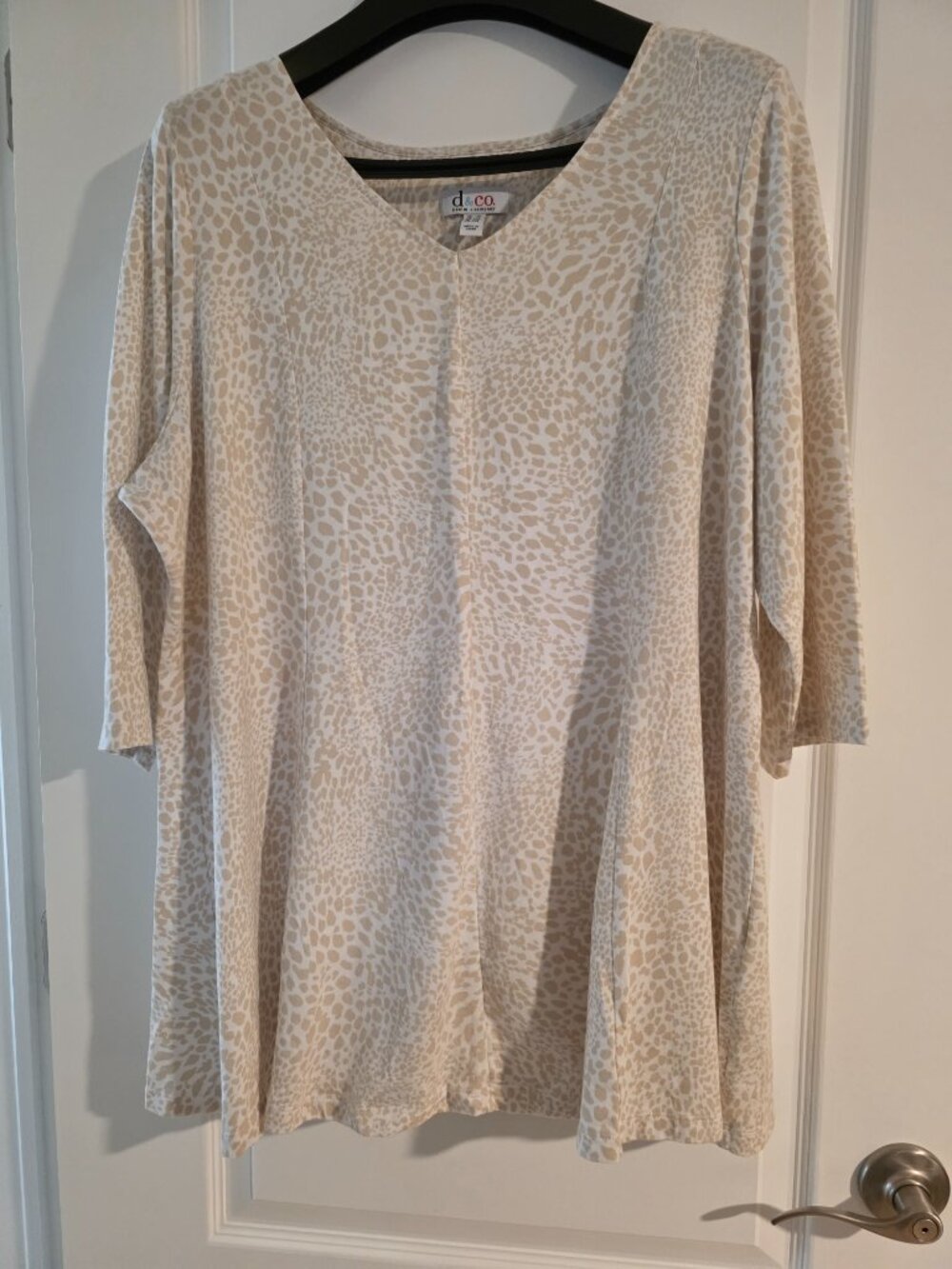 d&Co  Denim and Company Tunic Top